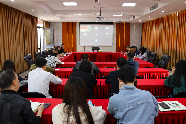 集团公司召开“川货出川”座谈会